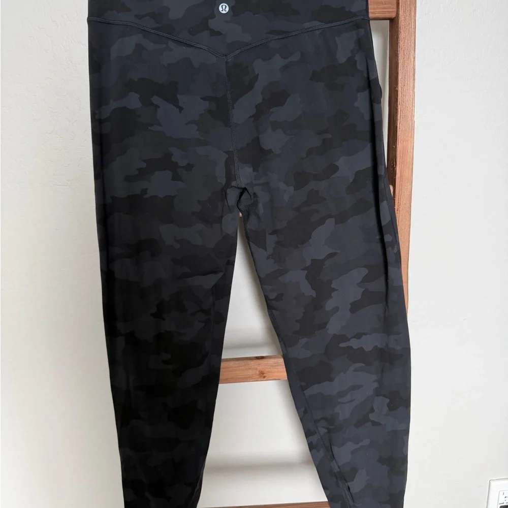 Lululemon Align High-Rise Pants-
Camouflage Joggers - Picture 3 of 4